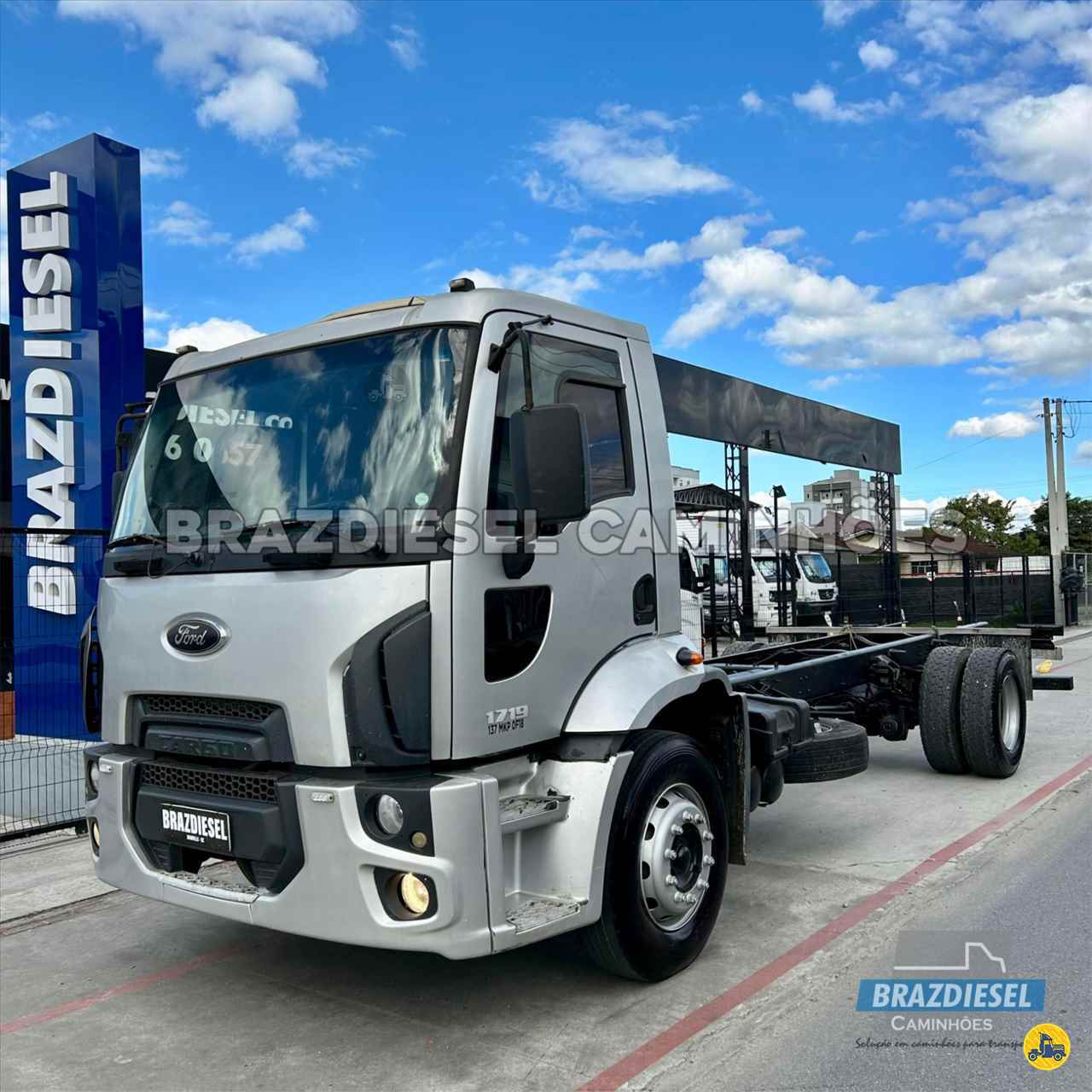 CAMINHAO FORD CARGO 1719 Chassis Toco 4x2 Brazdiesel Caminhões JOINVILLE SANTA CATARINA SC
